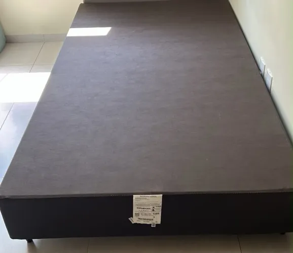 vendo base de solteiro Viúva