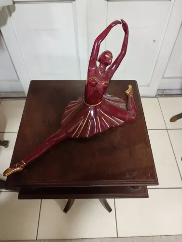 Estatueta decorativa de bailarina
