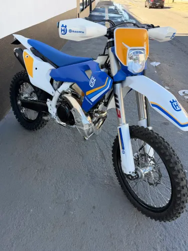 HUSQVARNA 250 TE 2025 2T TBI HERITAGE 