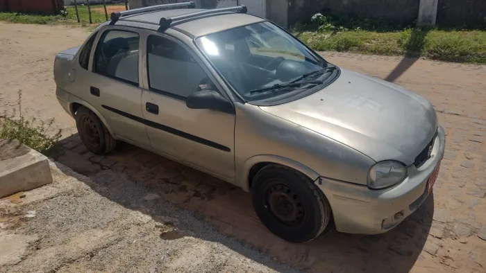 Chevrolet Corsa Sedan 1.0 MPFI 8V 71cv 4P 2004
