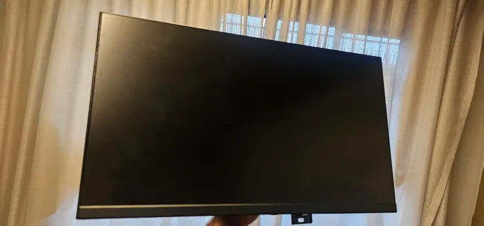 Monitor 21,5" bordas finas 