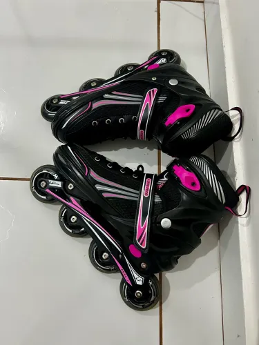 ? PATINS LONG FENG AJUSTÁVEL