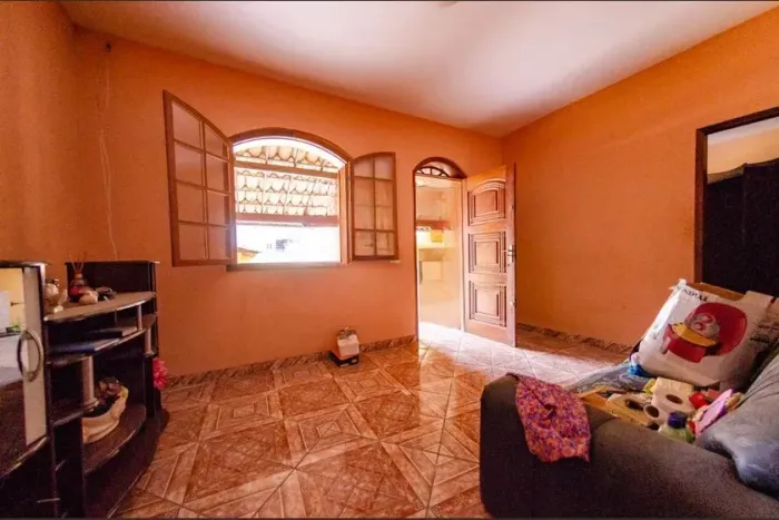 Casa à Venda - Dom Bosco, 2 Quartos, 460 m2