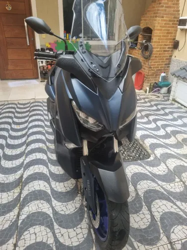Xmax 250 molezinha