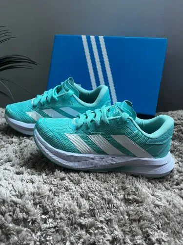 Tênis esportivo Feminino