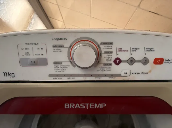 Máquina de Lavar Roupas 11kg BWK11AB Ative Brastemp 127