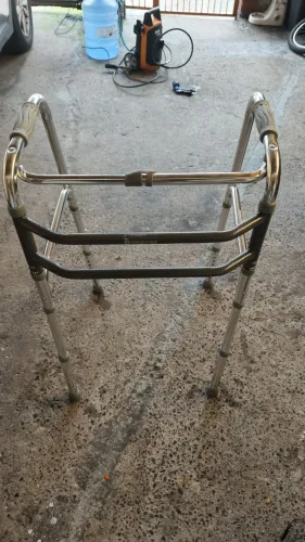 Andador ortopédico drobavel