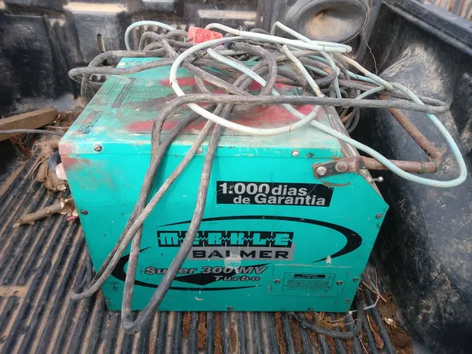 Vende-se máquina de solda