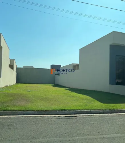 Terreno à venda em condomínio, Paulínia/SP