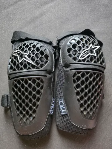 Joelheira Alpinestars Bionic Plus tamanho G/L/XL