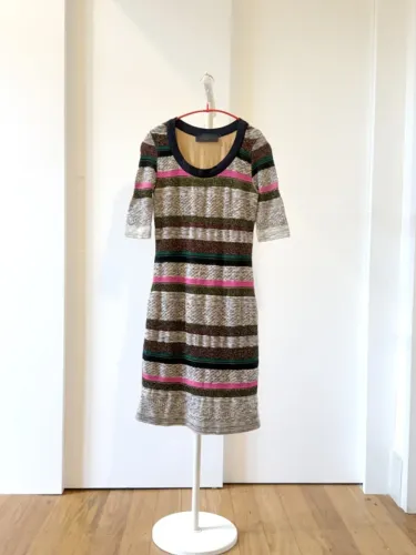 Vestido de tricô Coven listrado P