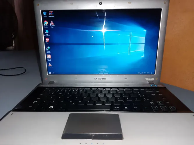 Samsung RV 419