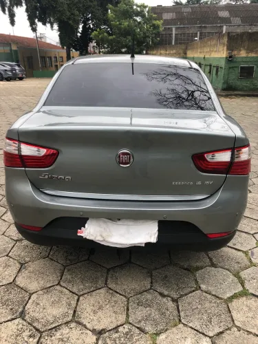Fiat Grand Siena Essence Dual. 1.6 Flex 16V 2015