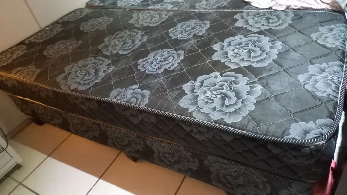  cama box  solteiro  tecido acetinado preto pelmex estampado