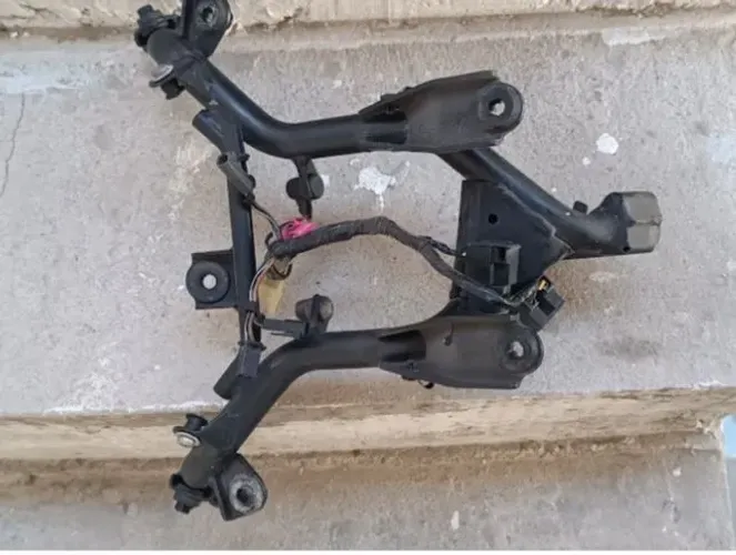 aranha do farol bandit 650s 