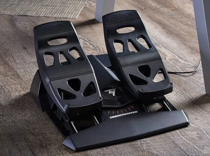 Thrustmaster TFRP T. Flight Pedais de leme 