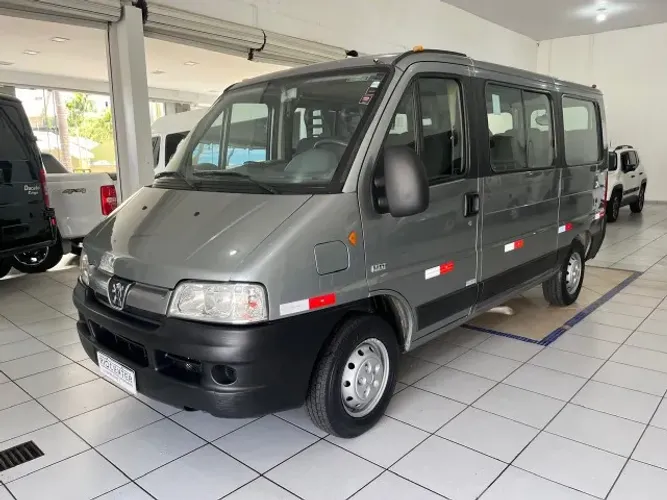 Peugeot Boxer 2.3 Minibus 15/16l TB Diesel. 2014