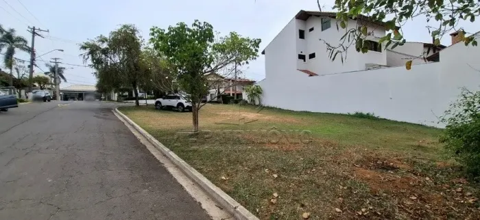 TERRENO EM CONDOMINIO CONSTANTINO MATUCCI