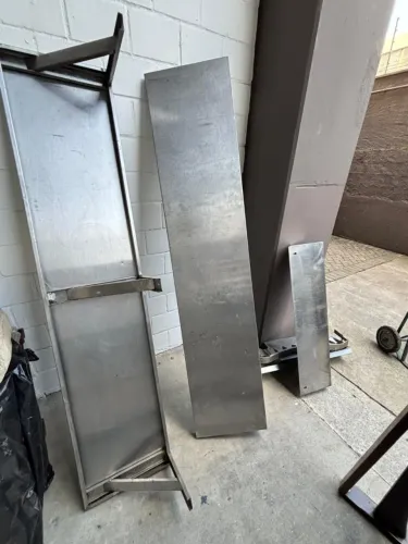 3 Prateleiras de Inox para Bar ou Restaurante 