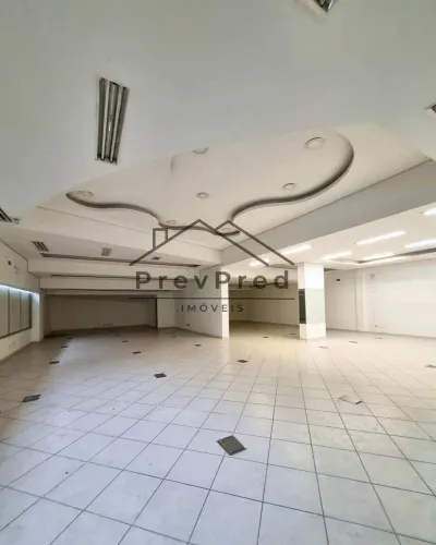 Ponto Comercial de Esquina 315m² | Rua José Loureiro x Travessa da Lapa - Centro de Curiti