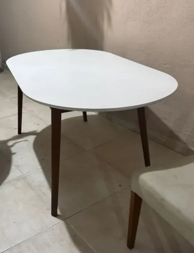 MESA MADEIRA COM 4 CADEIRAS