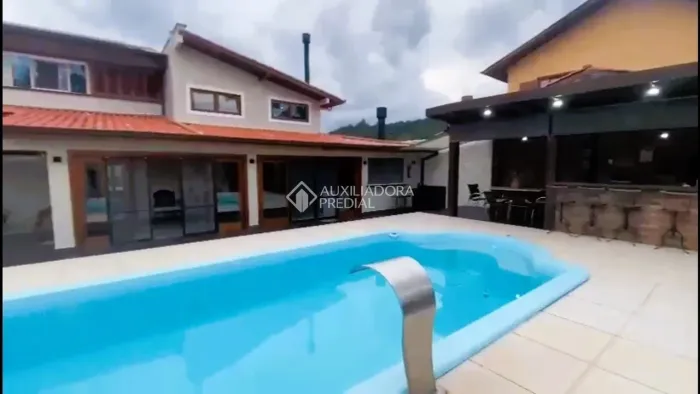 Qualidade de vida em uma casa exclusiva no norte da ilha em Florianópolis/SC