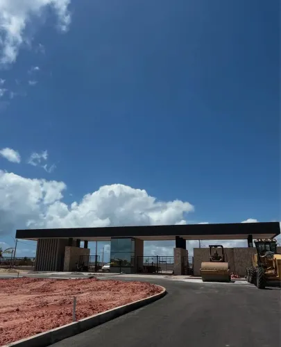 OPORTUNIDADE DE REPASSE EM CONDOMÍNIO ALTO PADRÃO NA PRAIA DO FRANCÊS 