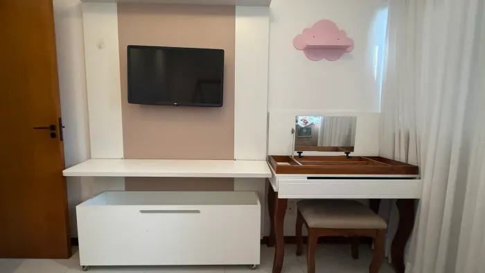 Painel Tv quarto infantil + penteadeira