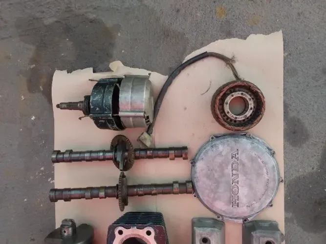 Peças motor CBX 750, virabrequim e outras...