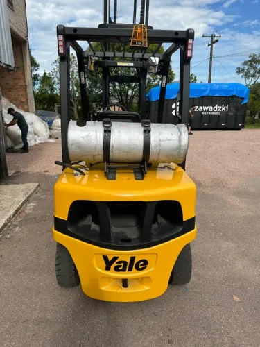 Empilhadeira Yale / 3 Toneladas / A Gás / 26.000 Horas