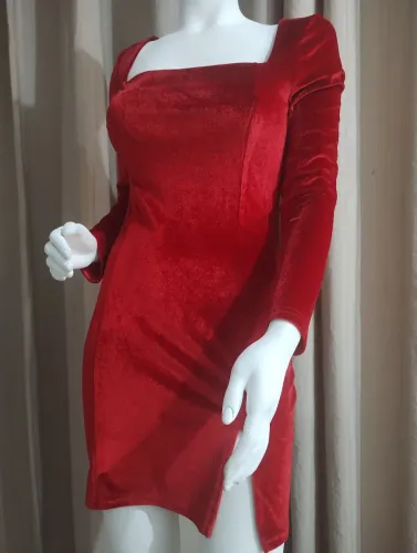 Vestido Vermelho de Veludo Ada Hong