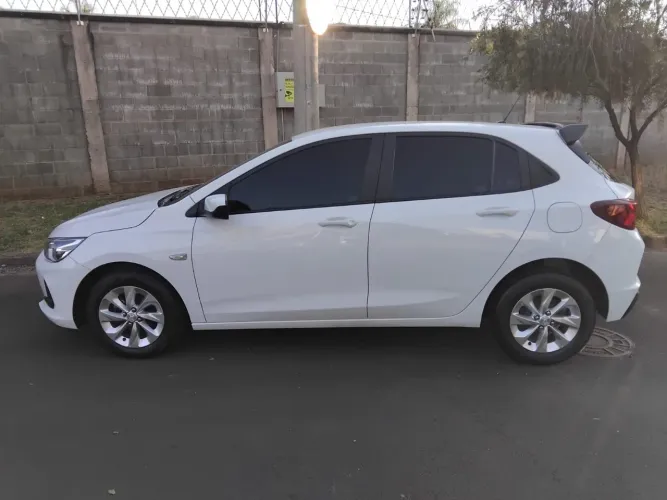 Chevrolet Onix Hatch LT 1.0 12V TB Flex Mec. 4P 2023