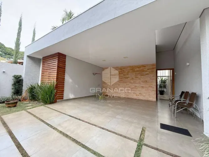 Casa com 3 dormitórios à venda por R$ 1.495.000,00 - Jardim Novo Horizonte - Maringá/PR