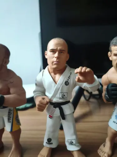 Kit 4 bonecos UFC
