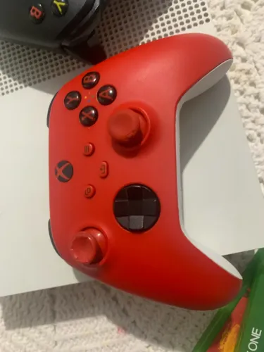 Vendo Xbox one s 1tr
