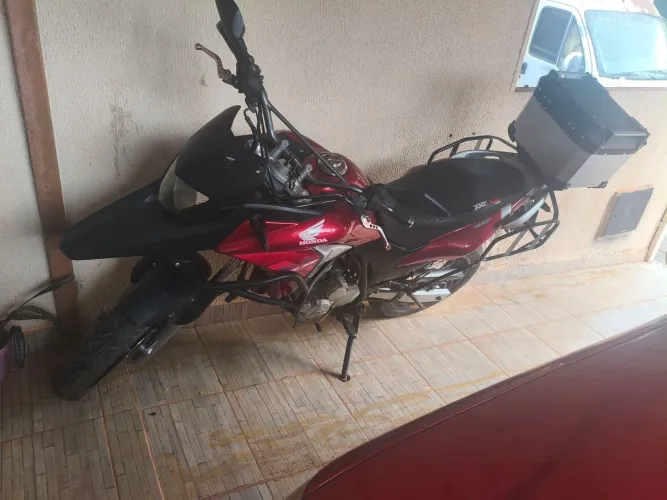 XRE 300 filé só pega e anda zero