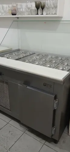 Balcão refrigerado condimentaria