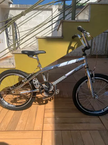 BIKE FERRARA ARO 20