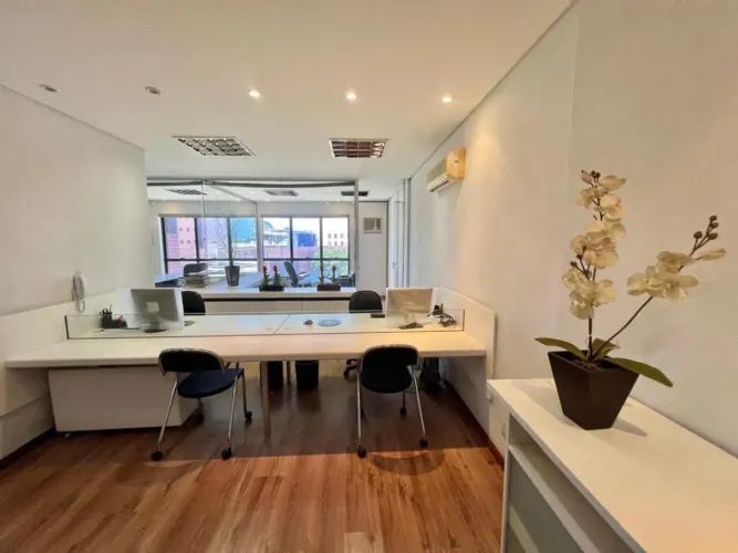Sala Comercial Mobiliada P/ Locação na Enseada do Suá - Vitória ES