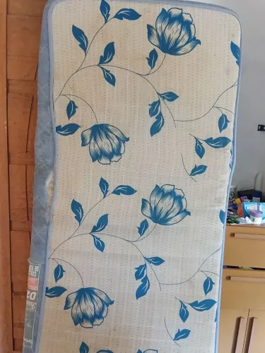 Cama de solteiro 