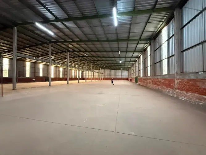 Imóvel para aluguel com 6650 metros quadrados em Chácaras São Pedro - Aparecida de Goiânia