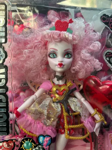 boneca Cupid Asteria da linha Monster High G3