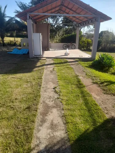 Aluga se casa condomínio alto da Boa Vista , segurança 24 horas, senador Canedo