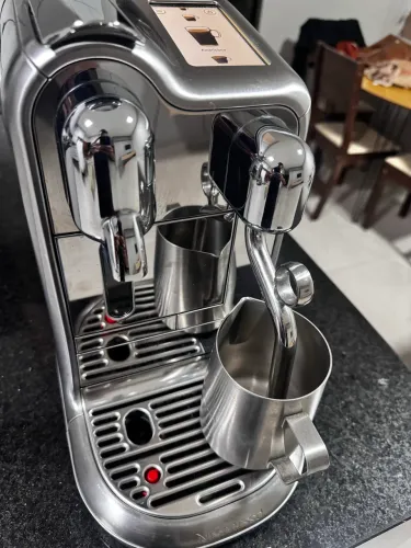 Nespresso Creatista Pro 220v