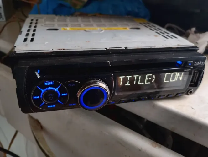 Som automotivo clarion