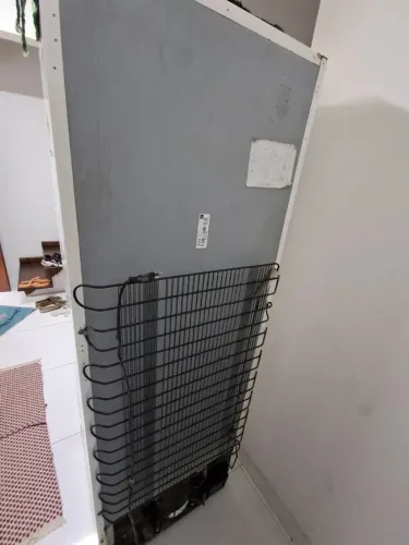Vendo geladeira Electrolux frost free F38A