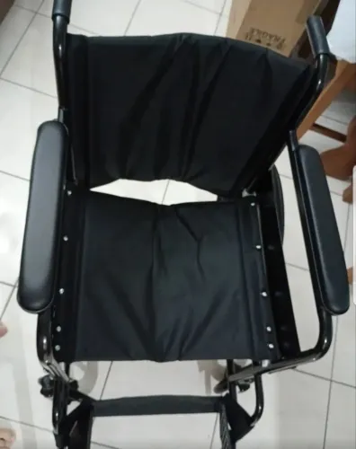 Cadeira de Rodas Dobrável