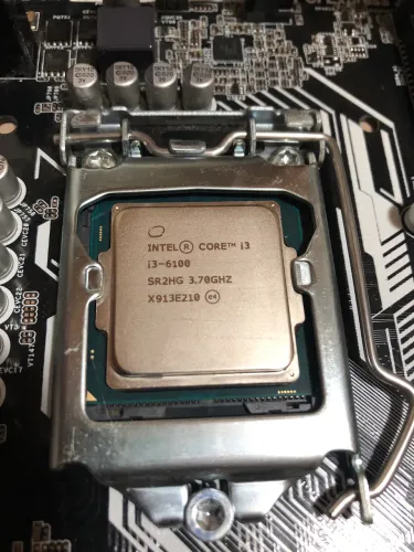 H110M-HG4 + Processado i3-6100 + cooler + fonte