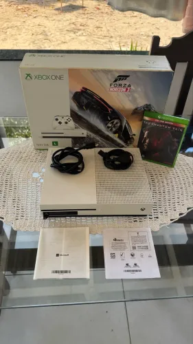 Xbox One S sem controle