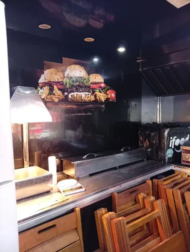 ALUGO FOOD TRUCK